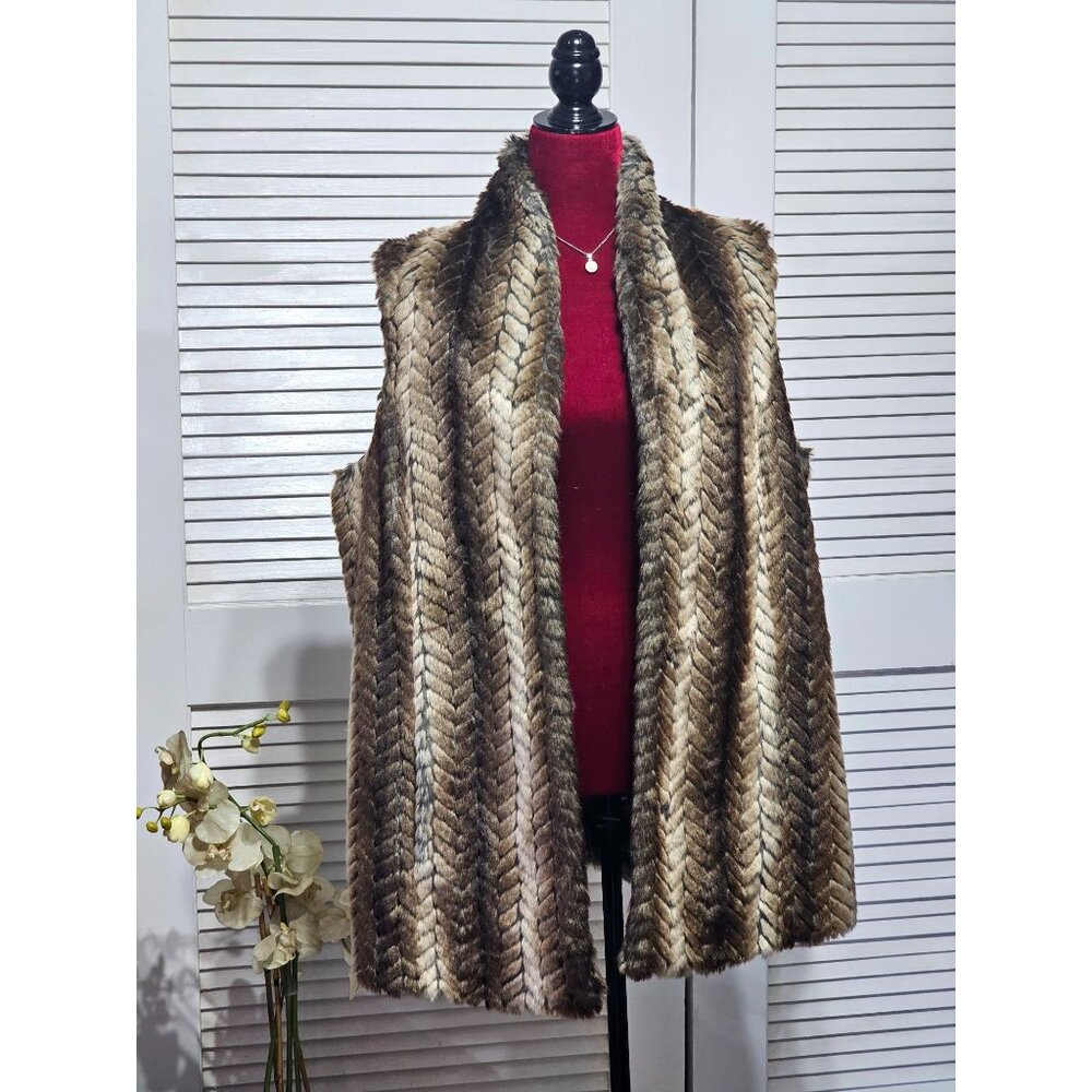 Liz Claiborne Women's Brown Beige Chevron Textured Faux Fur Vest Size XL 3164